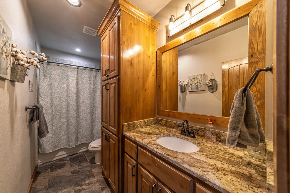 24087 S Fm 4 Lipan, TX 76462