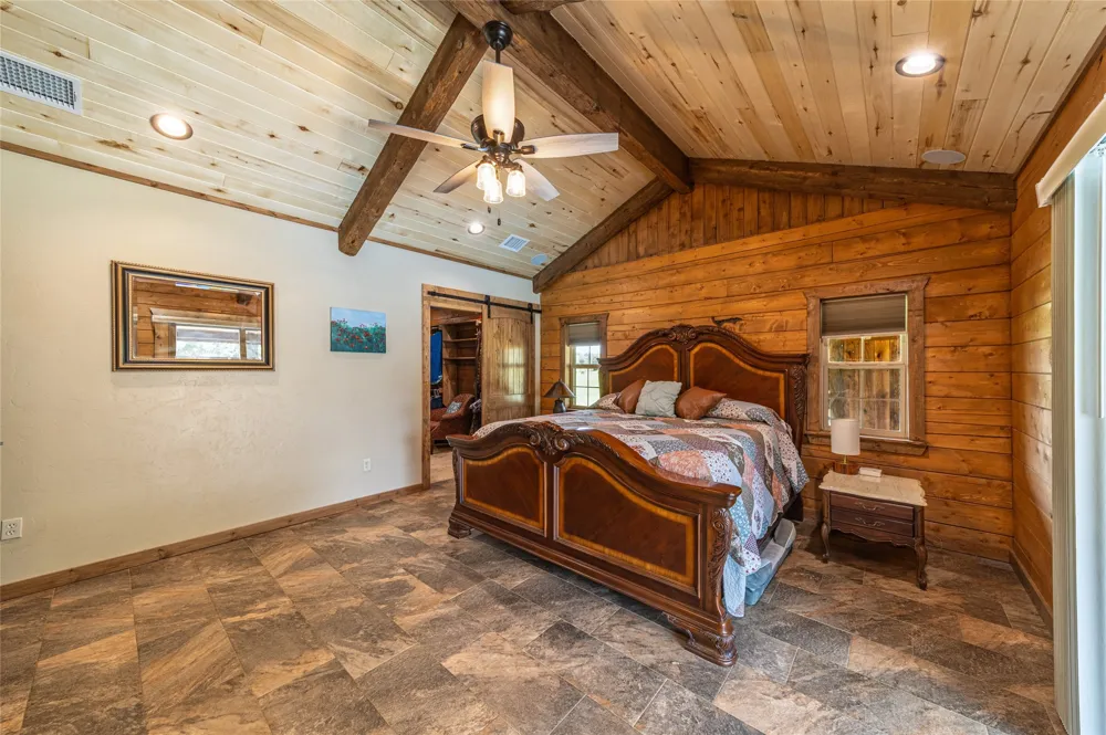 24087 S Fm 4 Lipan, TX 76462