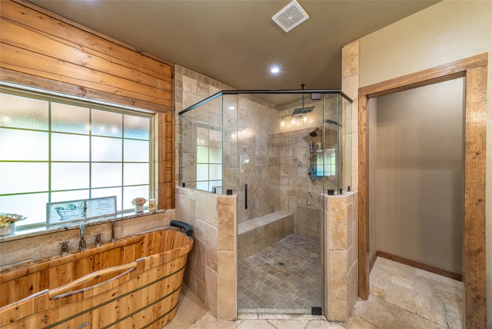 24087 S Fm 4 Lipan, TX 76462