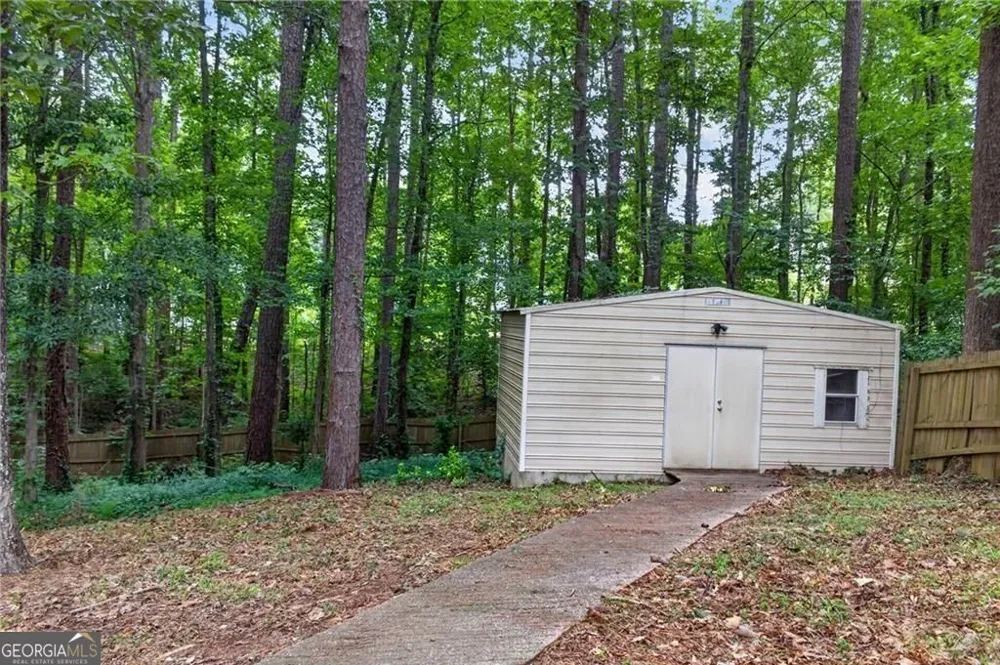 182 Highland DR Hiram, GA 30141