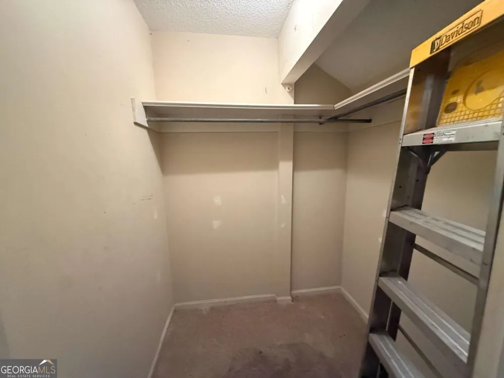 84 Hidden Lake CT Savannah, GA 31419