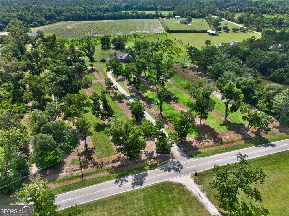 7086 Shiloh RD Hahira, GA 31632