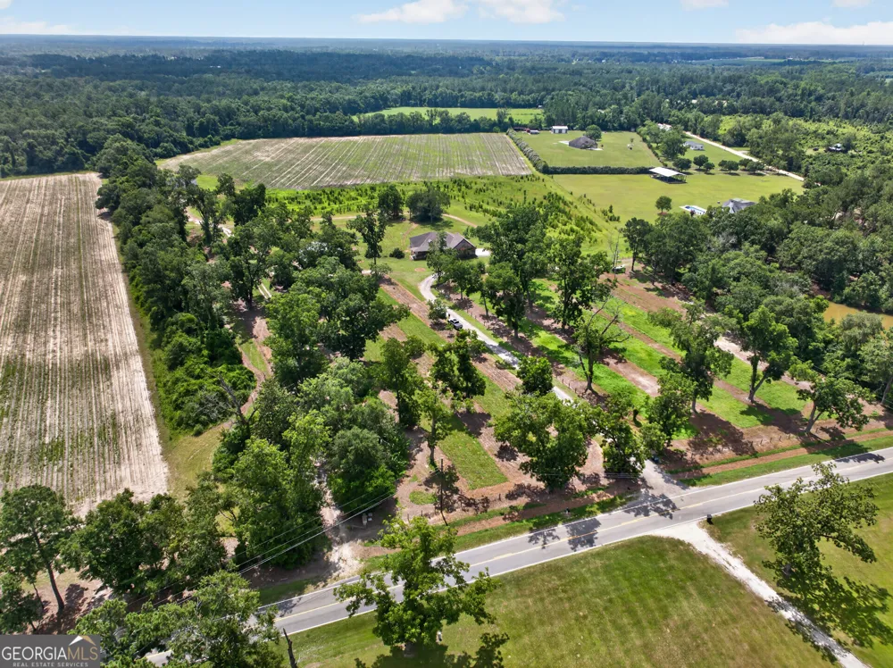 7086 Shiloh RD Hahira, GA 31632