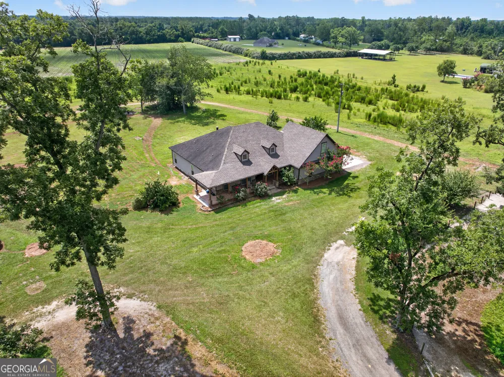 7086 Shiloh RD Hahira, GA 31632