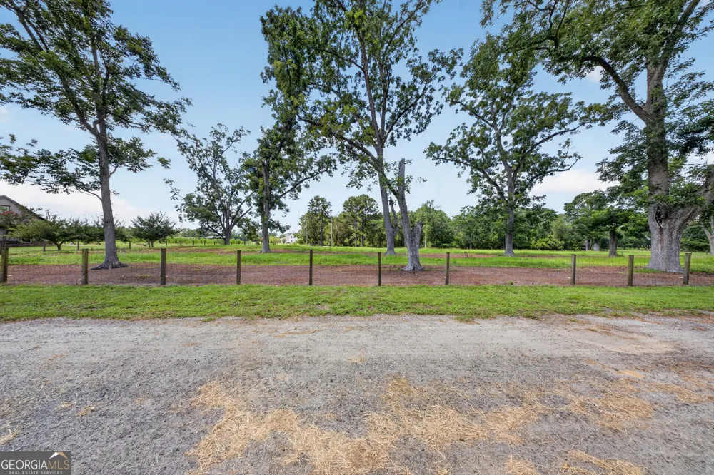7086 Shiloh RD Hahira, GA 31632