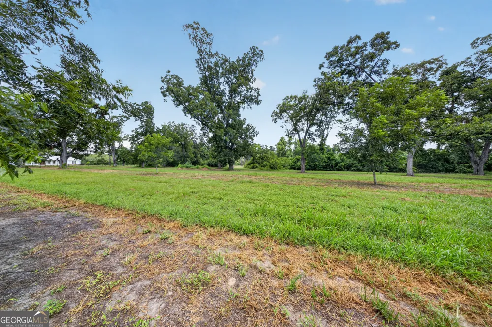 7086 Shiloh RD Hahira, GA 31632