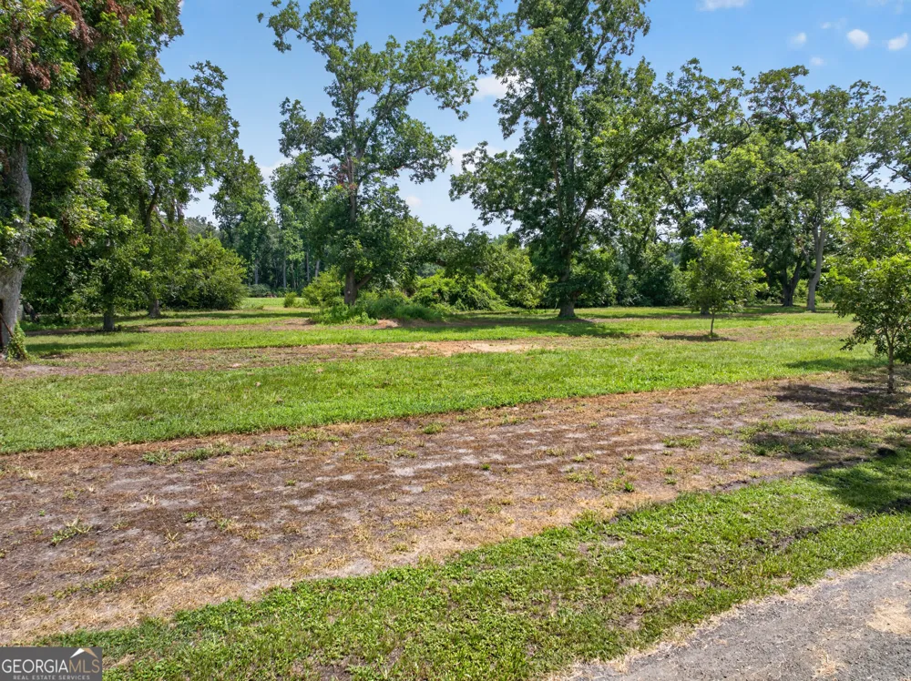 7086 Shiloh RD Hahira, GA 31632