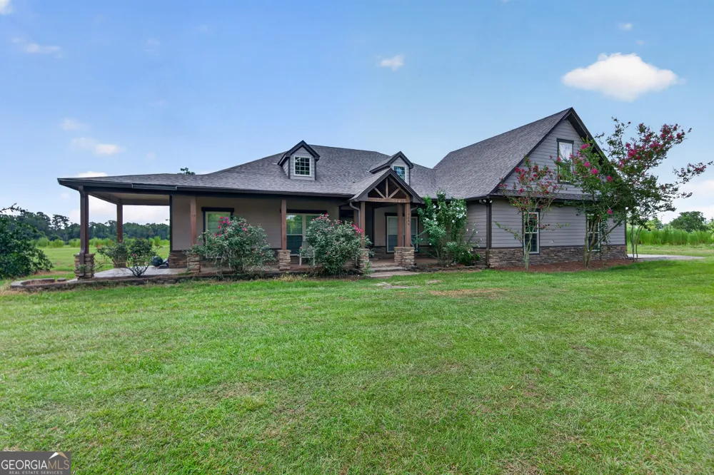 7086 Shiloh RD Hahira, GA 31632
