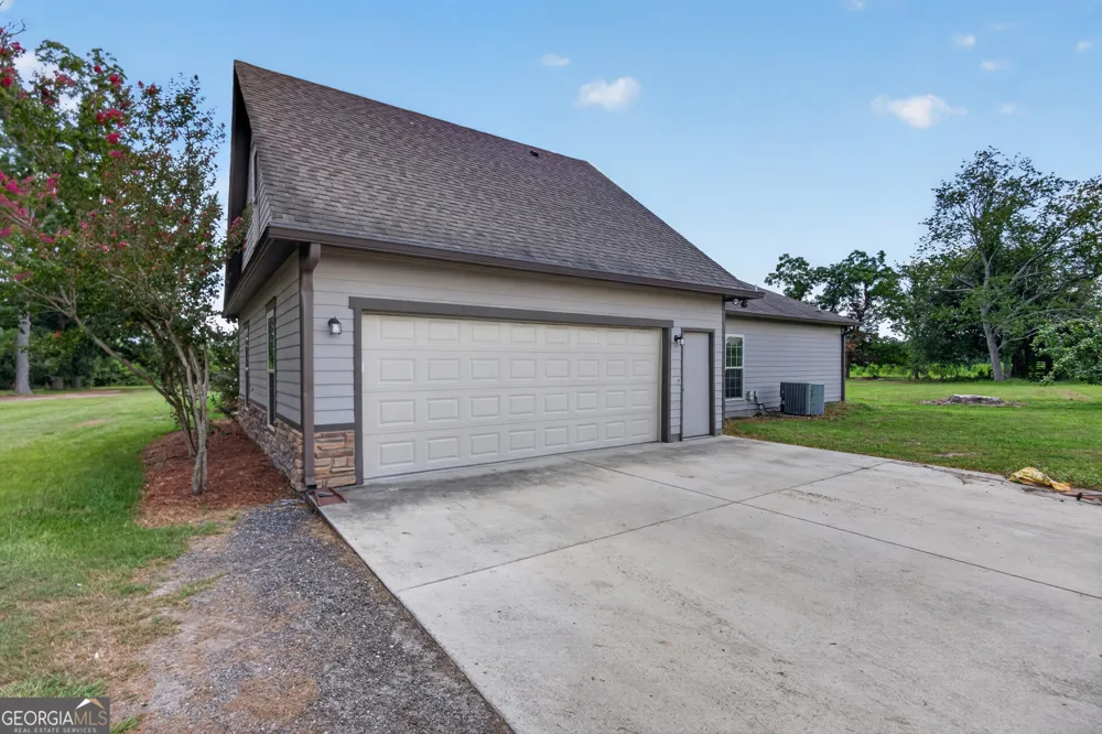 7086 Shiloh RD Hahira, GA 31632