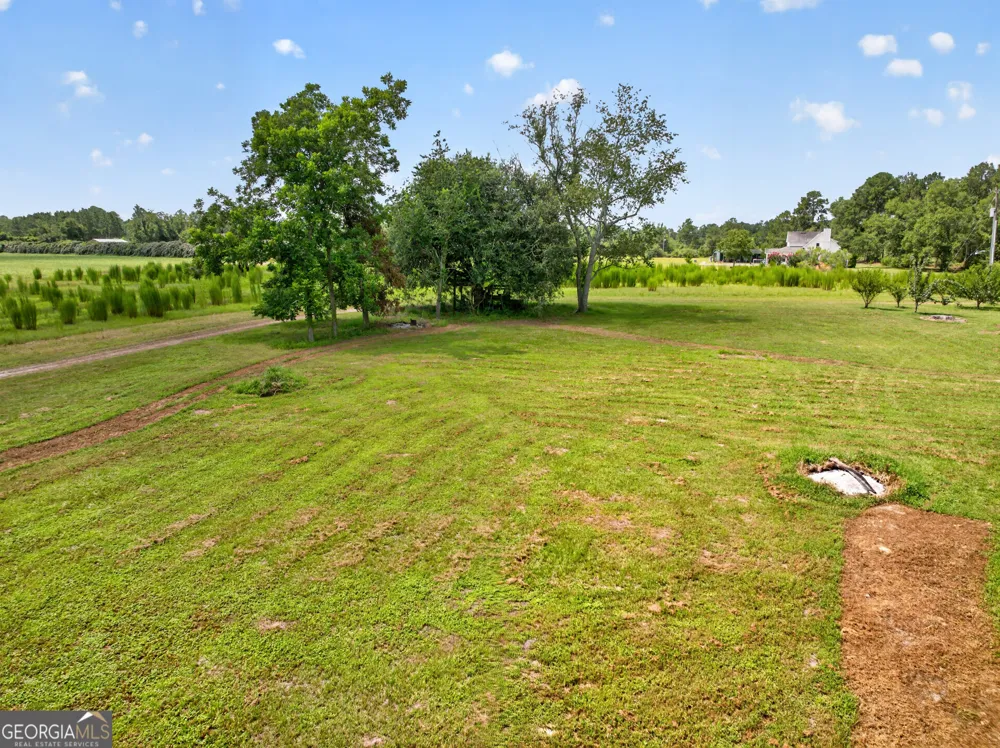 7086 Shiloh RD Hahira, GA 31632