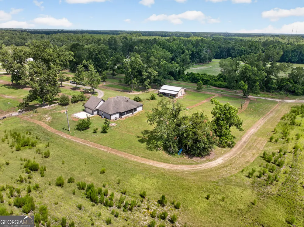 7086 Shiloh RD Hahira, GA 31632