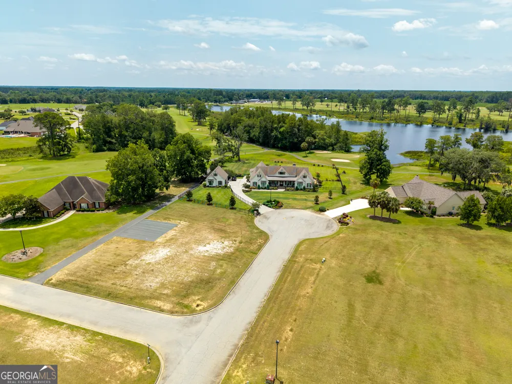 173 Circlestone DR Adel, GA 31620