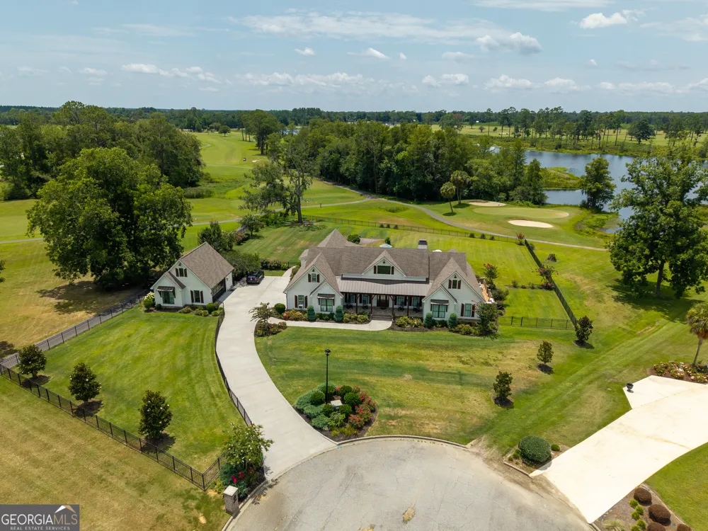 173 Circlestone DR Adel, GA 31620