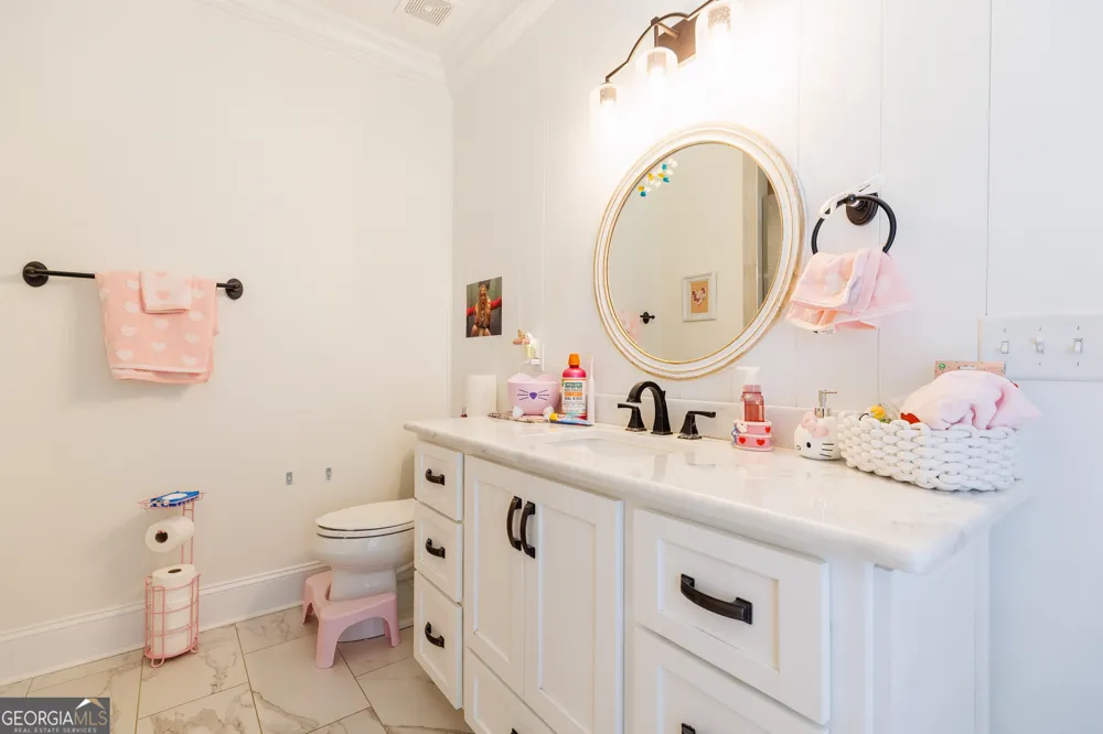 173 Circlestone DR Adel, GA 31620