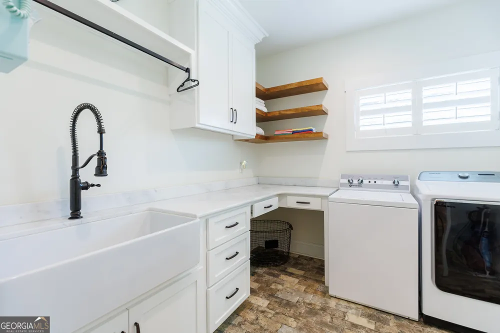 173 Circlestone DR Adel, GA 31620