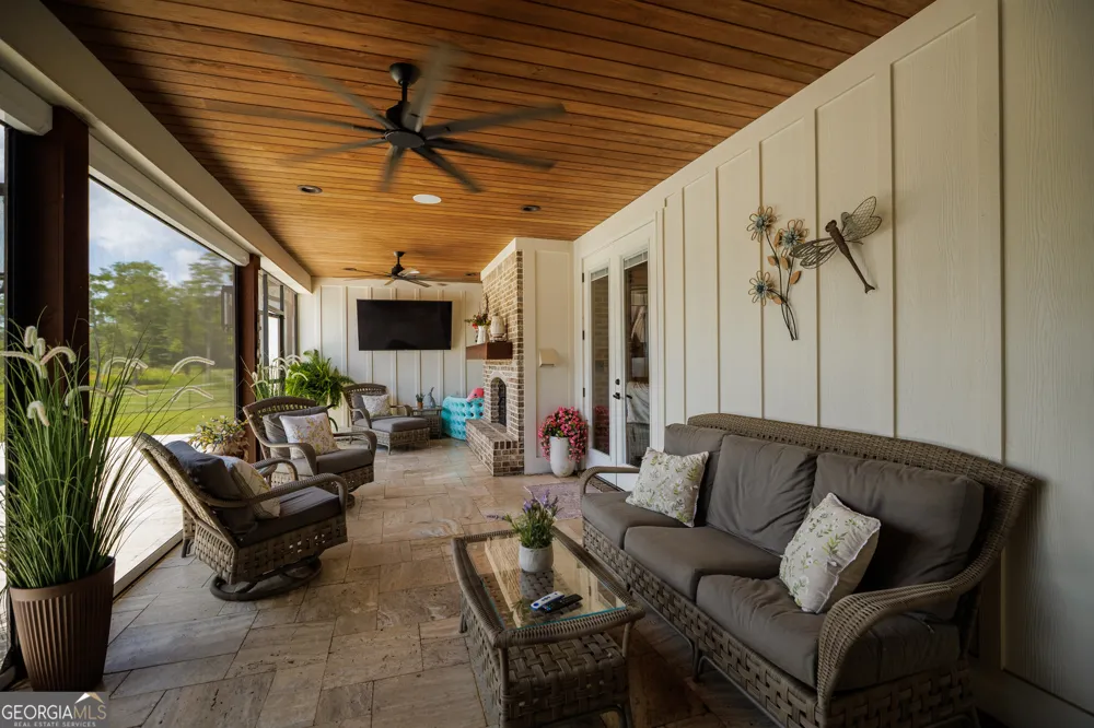 173 Circlestone DR Adel, GA 31620