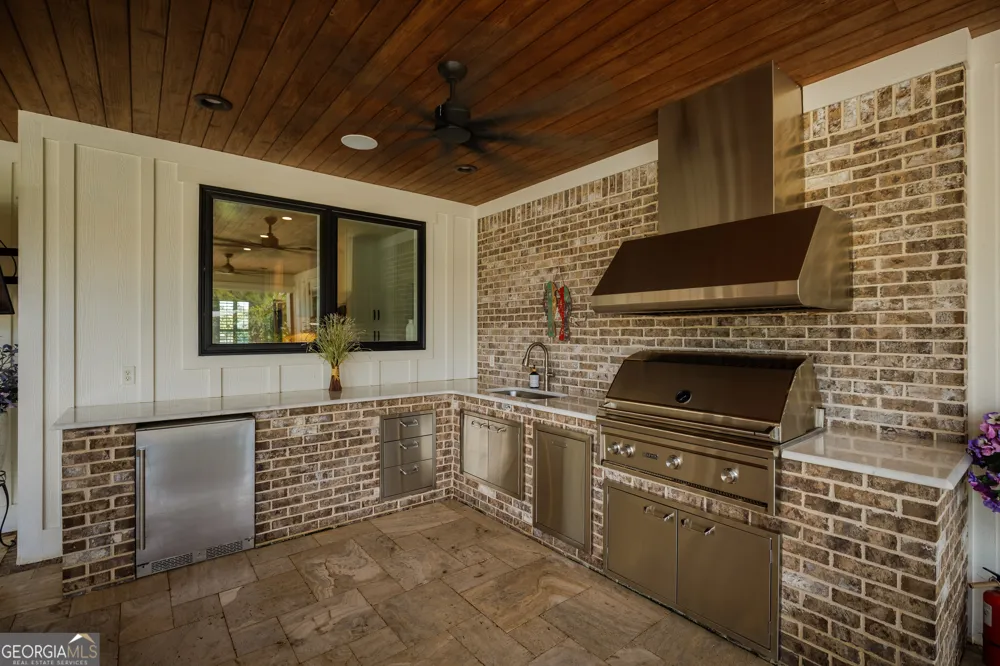 173 Circlestone DR Adel, GA 31620