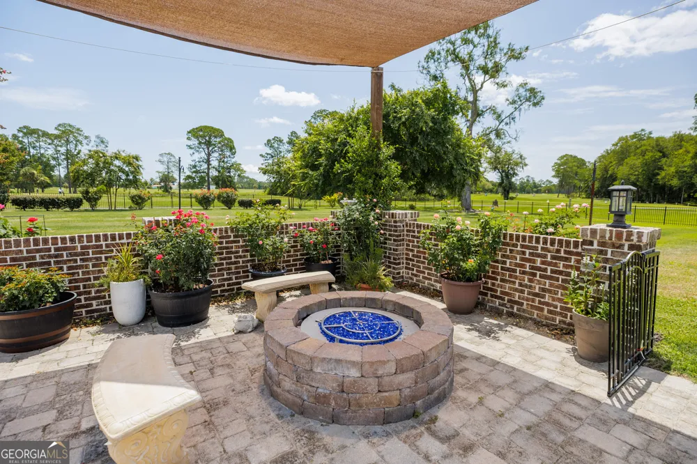 173 Circlestone DR Adel, GA 31620