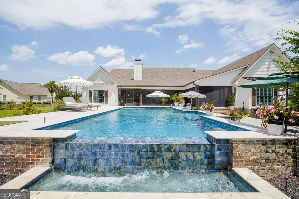 173 Circlestone DR Adel, GA 31620