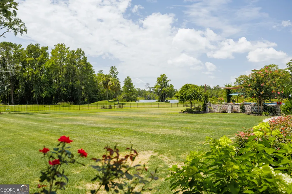 173 Circlestone DR Adel, GA 31620