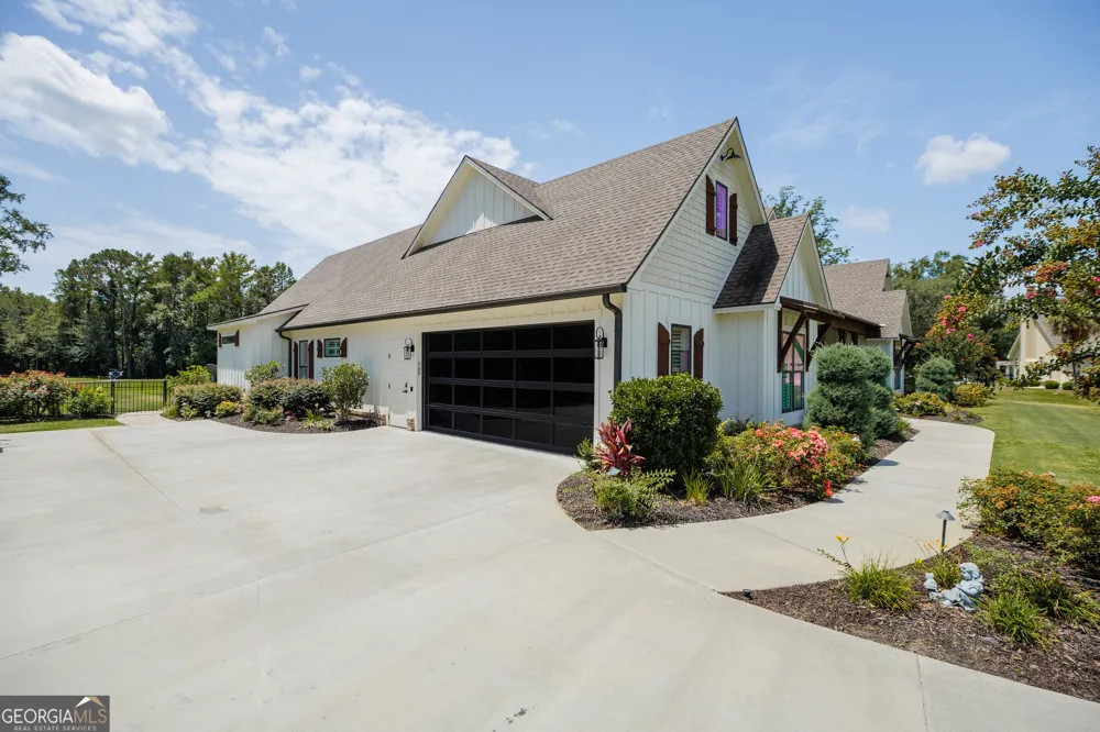 173 Circlestone DR Adel, GA 31620