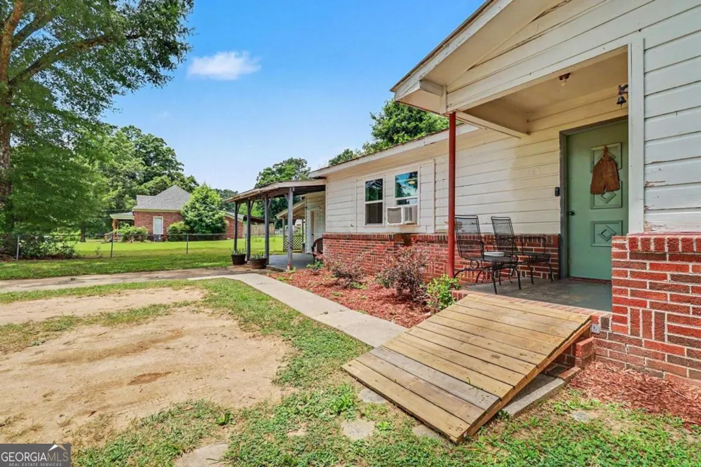 381 River Bend RD SW Plainville, GA 30733