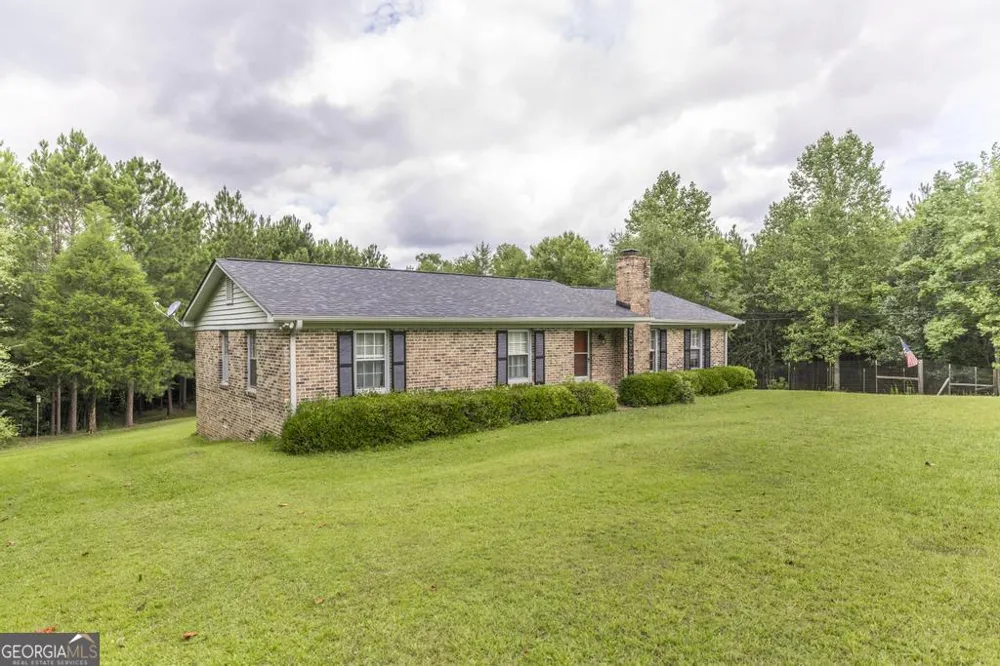 2567 Sofkee CIR Lizella, GA 31052