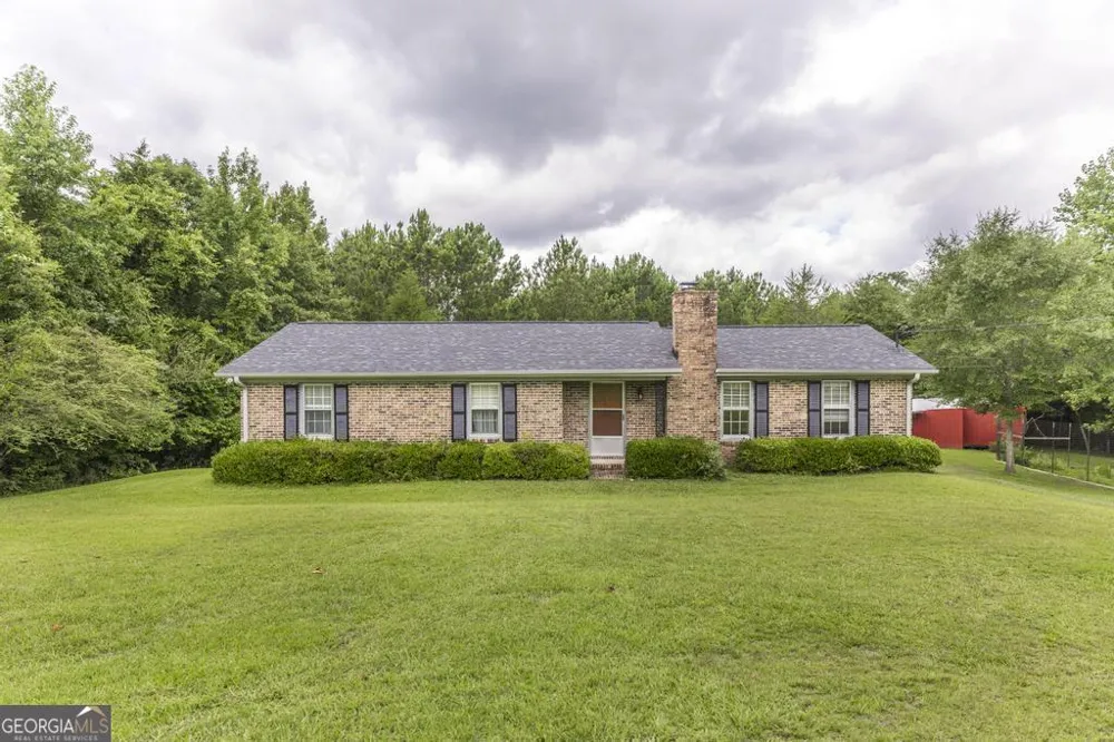 2567 Sofkee CIR Lizella, GA 31052