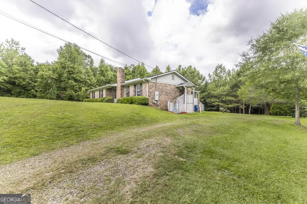 2567 Sofkee CIR Lizella, GA 31052