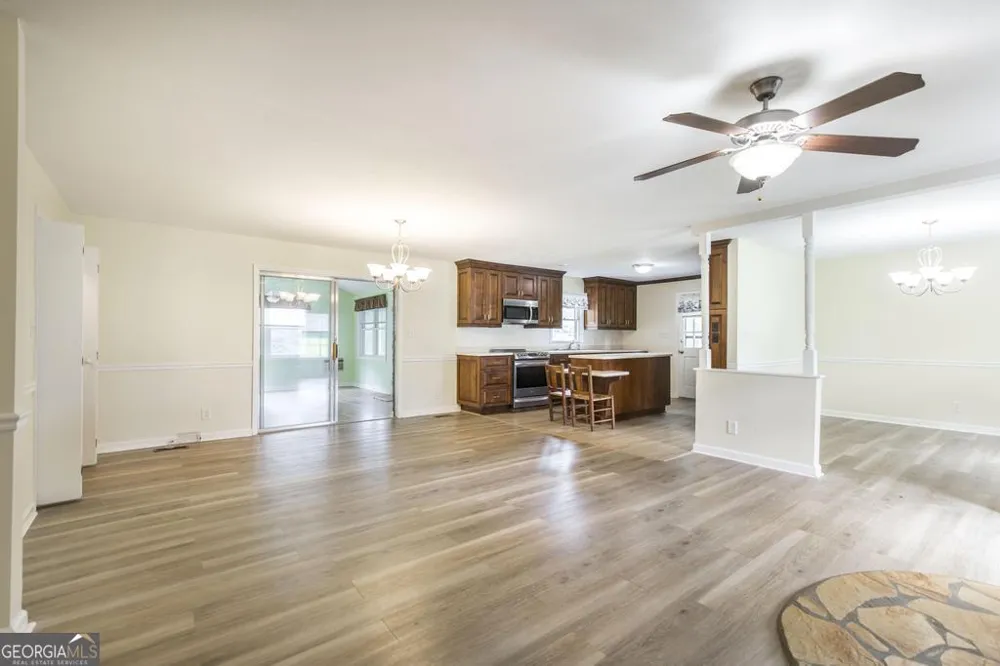 2567 Sofkee CIR Lizella, GA 31052