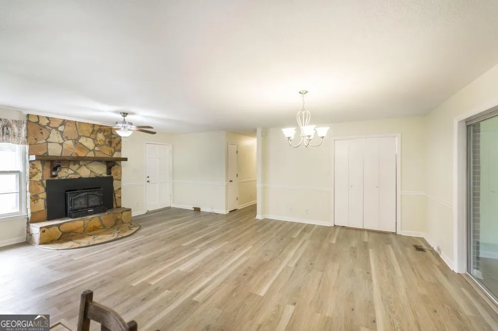 2567 Sofkee CIR Lizella, GA 31052