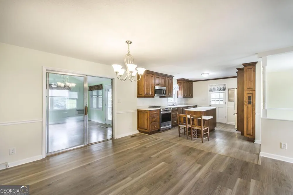 2567 Sofkee CIR Lizella, GA 31052