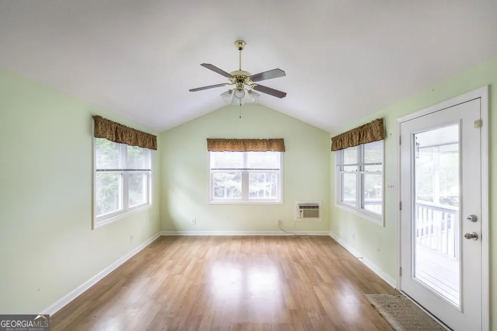 2567 Sofkee CIR Lizella, GA 31052