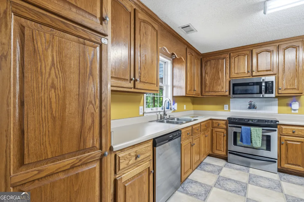 140 Bethlehem Church RD Gordon, GA 31031