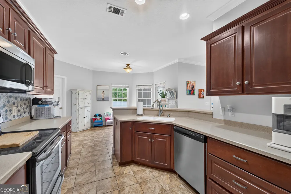 109 Plantation Pines DR Blackshear, GA 31516