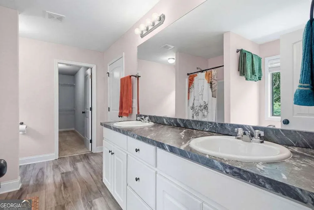271 Oxmoor Close Winterville, GA 30683