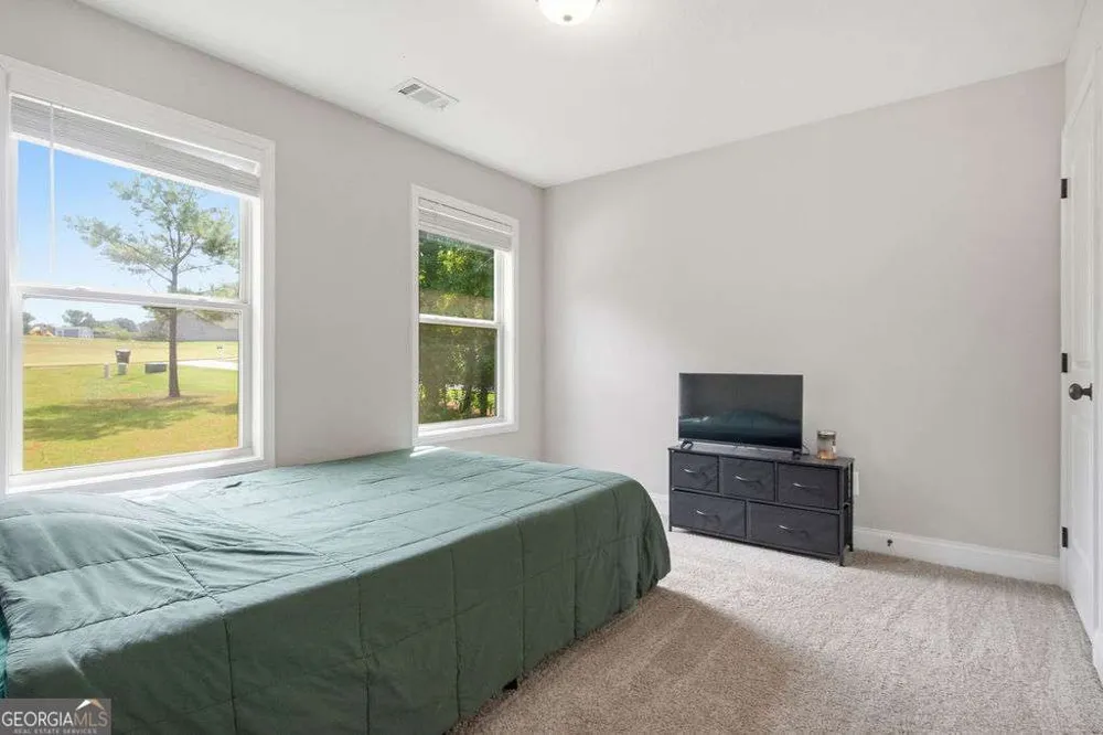 271 Oxmoor Close Winterville, GA 30683