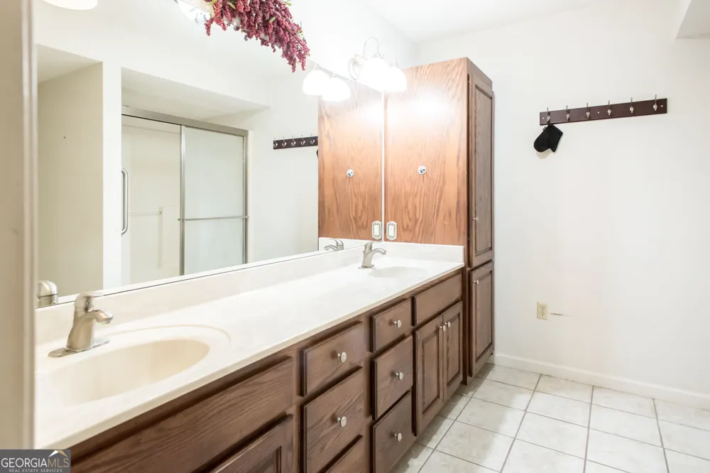 1604 Darling AVE Waycross, GA 31501