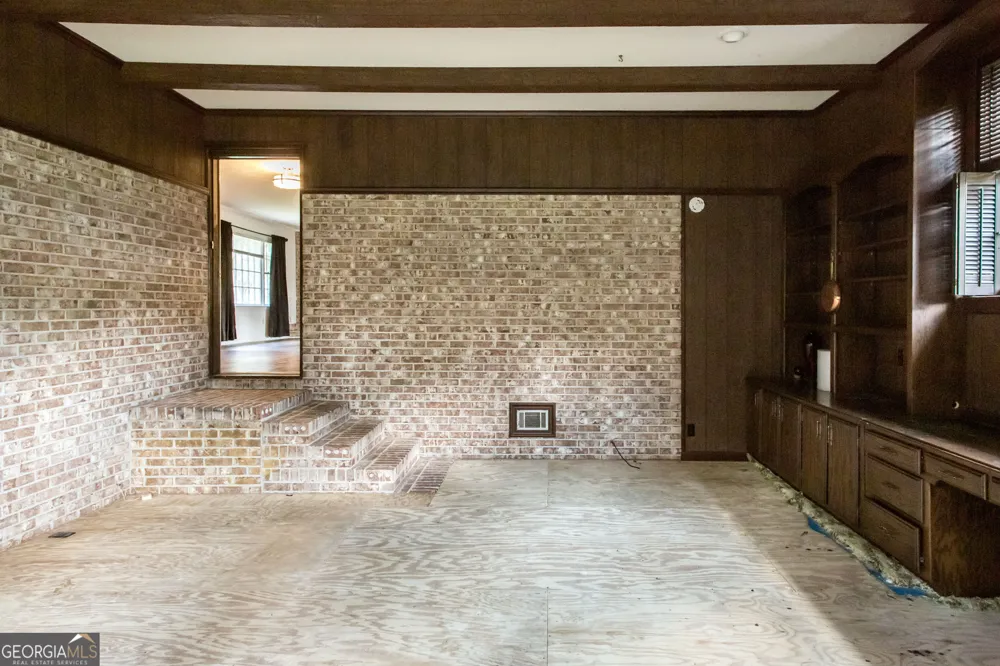 1604 Darling AVE Waycross, GA 31501