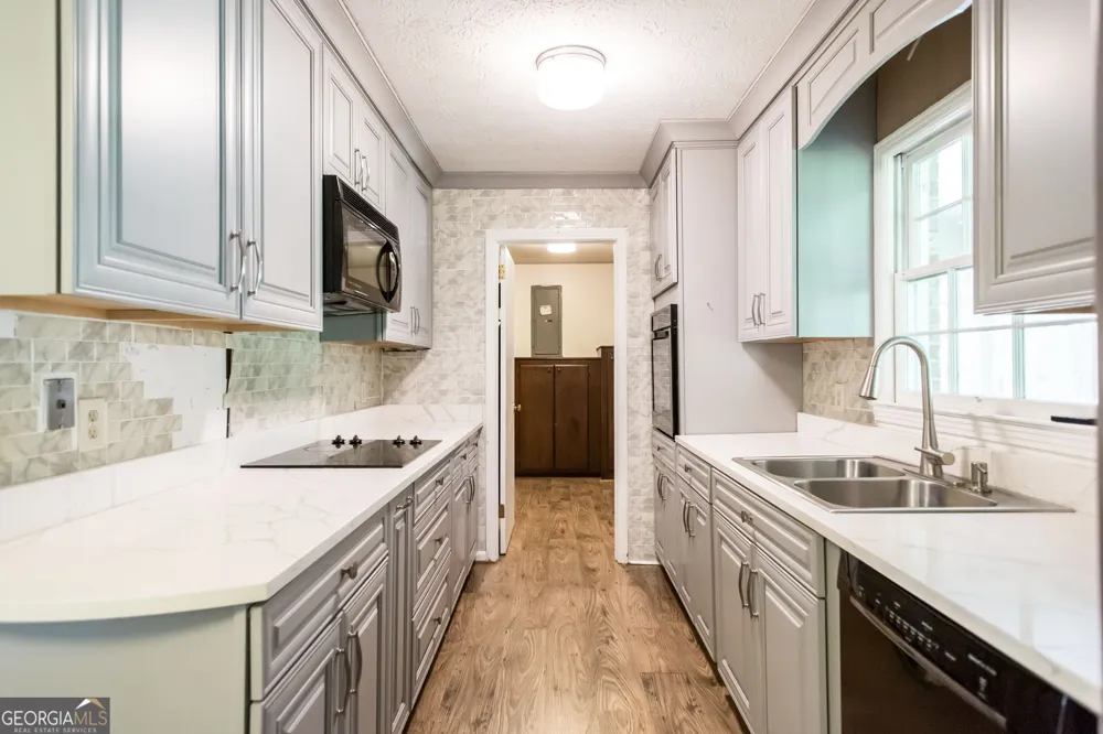 1604 Darling AVE Waycross, GA 31501