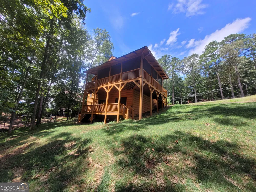31 Cardinal RD SE White, GA 30184