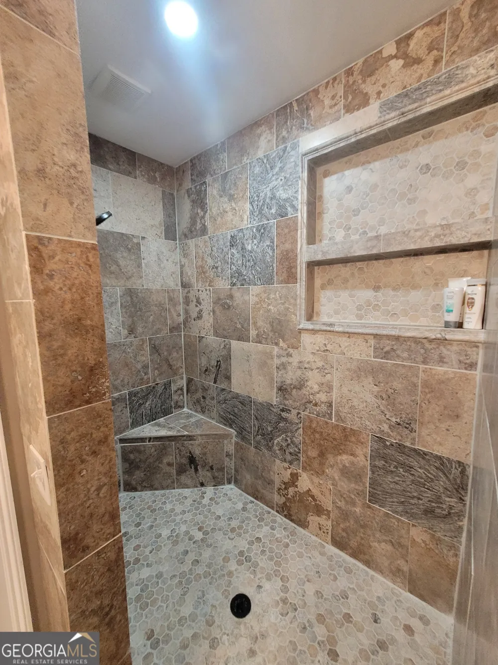 31 Cardinal RD SE White, GA 30184