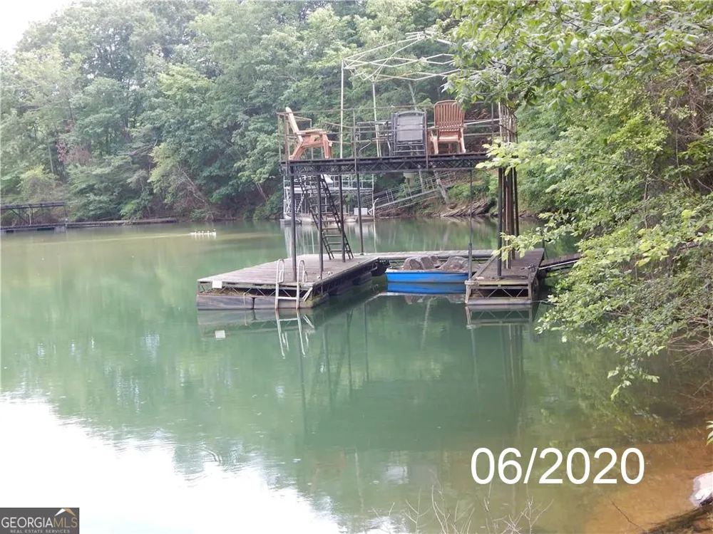 5042 McKinsey LN Flowery Branch, GA 30542