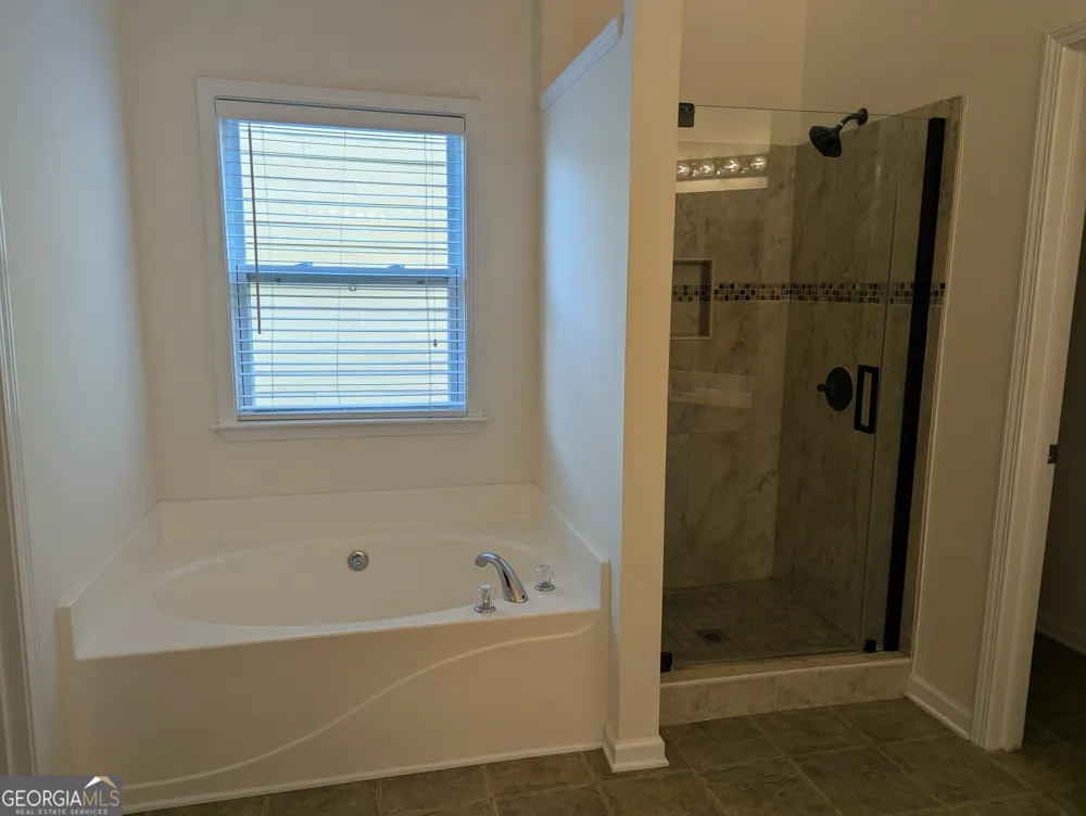 212 Autumn TRL Acworth, GA 30102