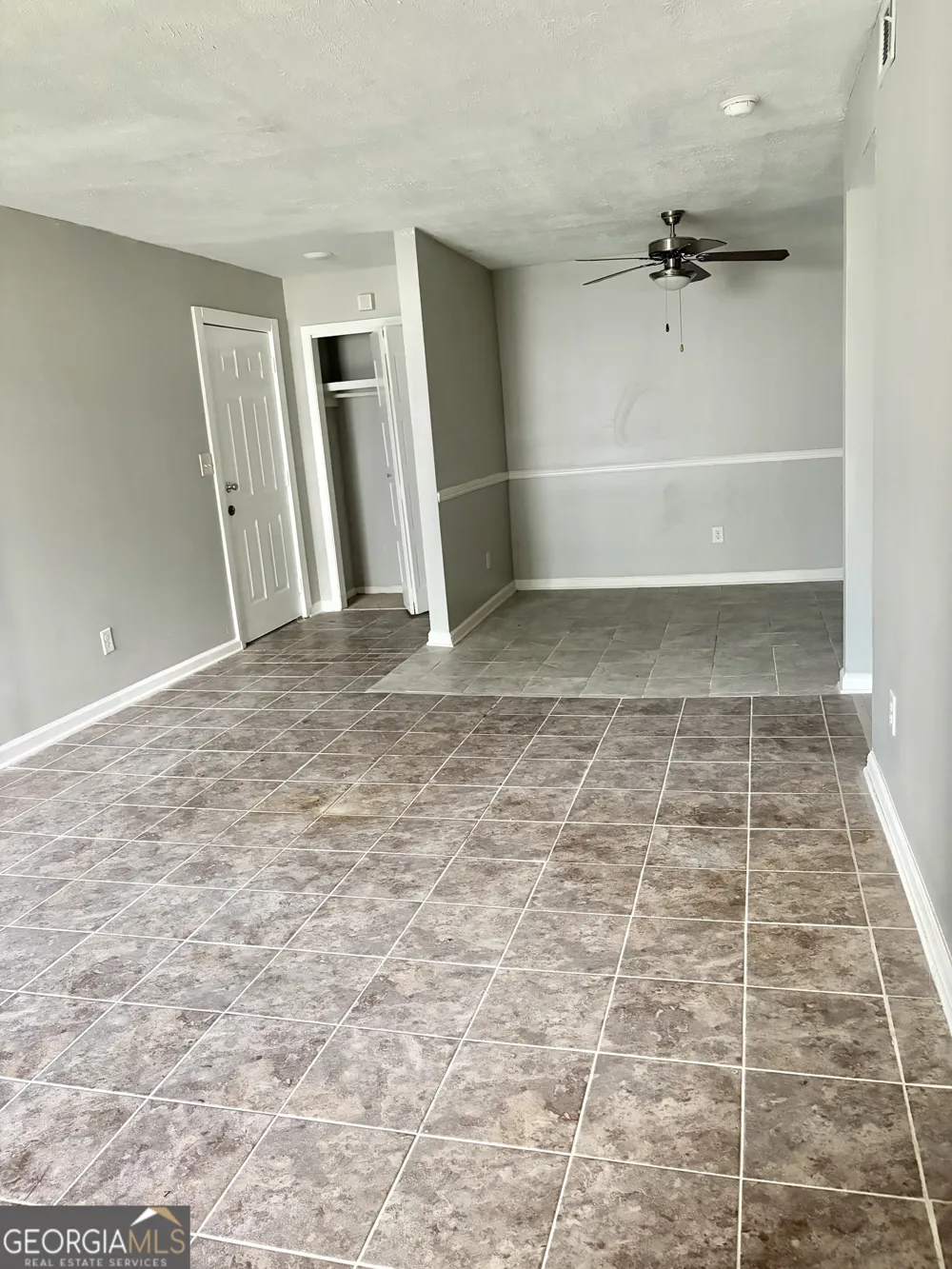 5945 Sutcliff SQ Lithonia, GA 30058