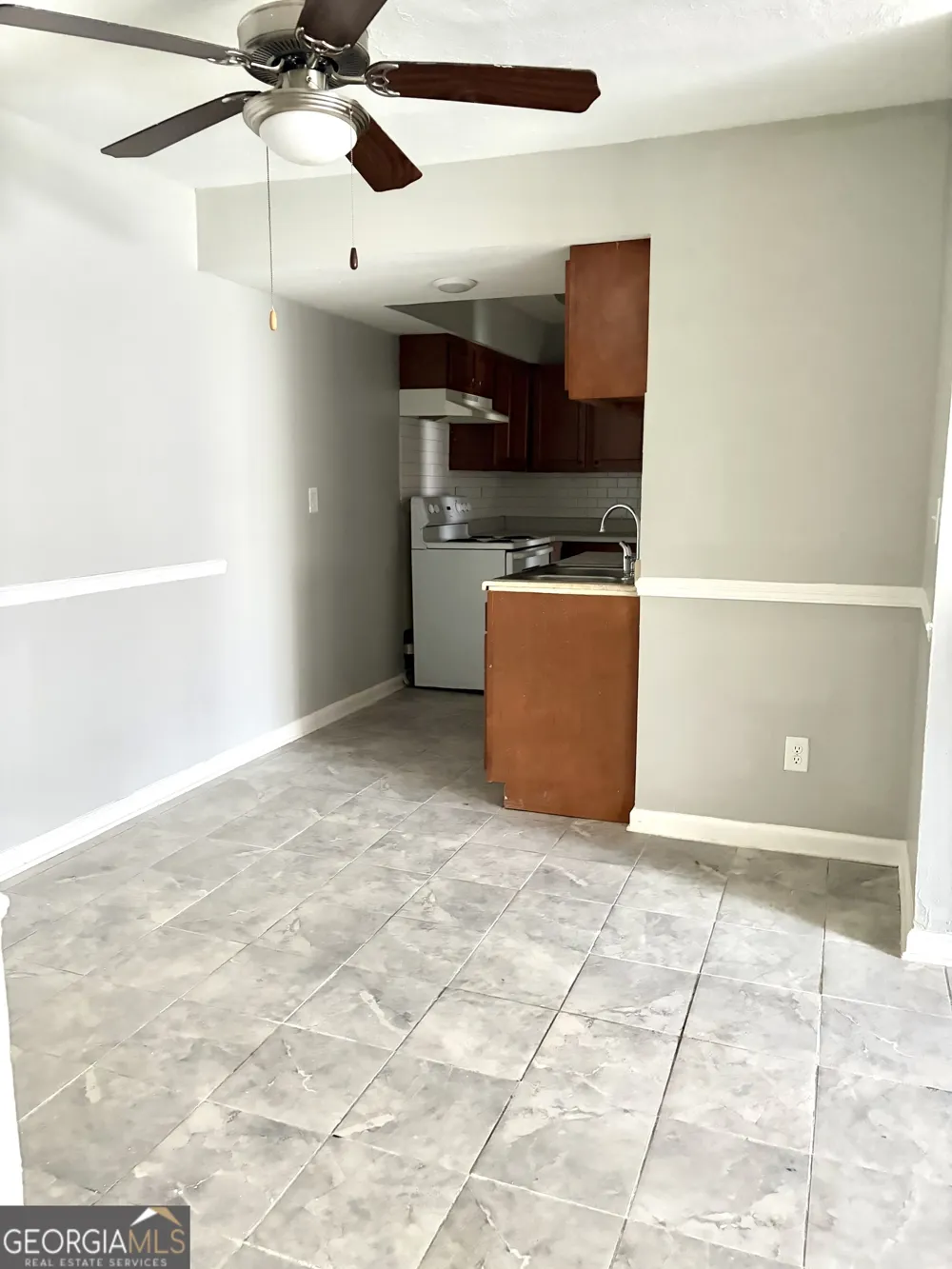 5945 Sutcliff SQ Lithonia, GA 30058