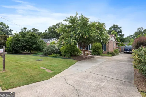 4202 Cheshire Bridge RD