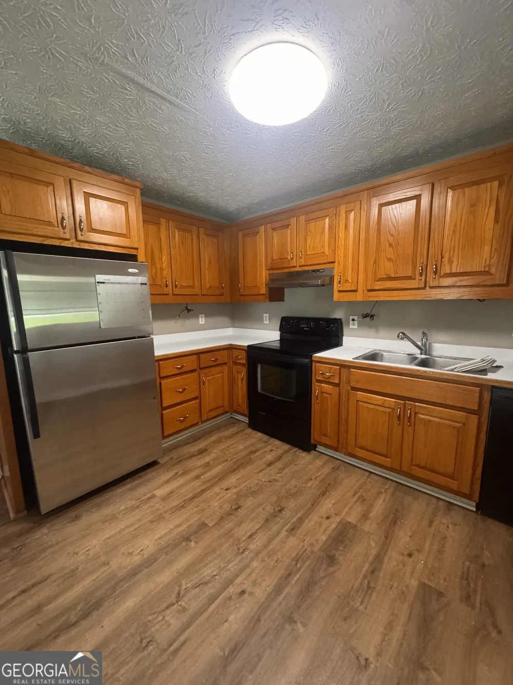 1149 Granite LN Loganville, GA 30052