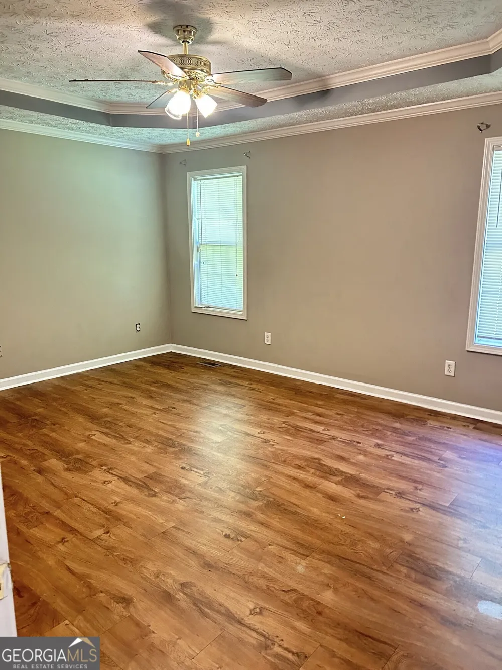 1149 Granite LN Loganville, GA 30052