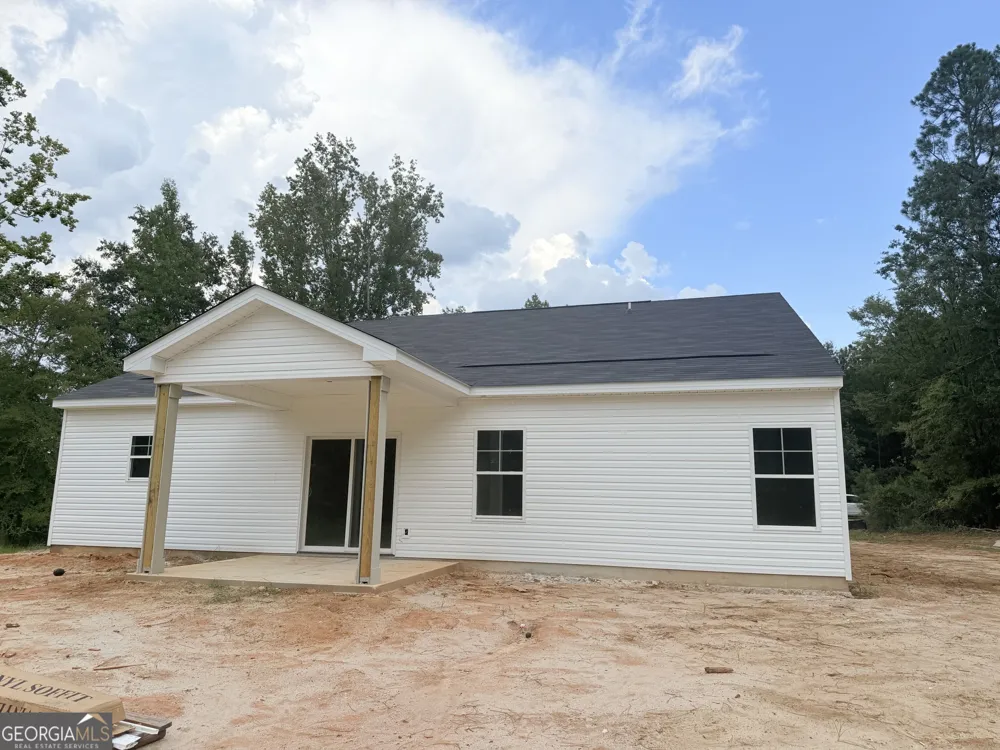 125 Friendship RD Sylvania, GA 30467